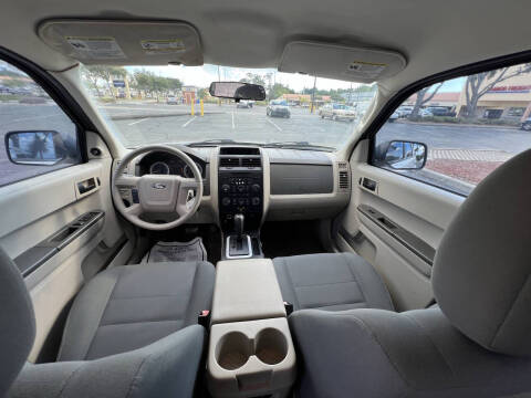 2009 Ford Escape XLS