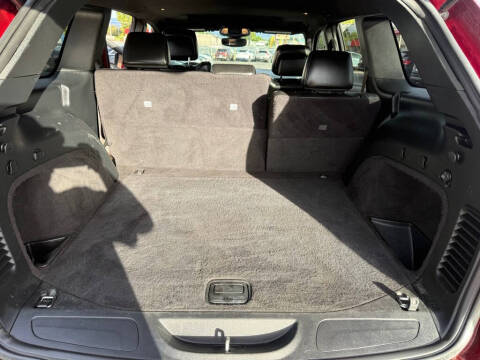 2020 Jeep Grand Cherokee Laredo