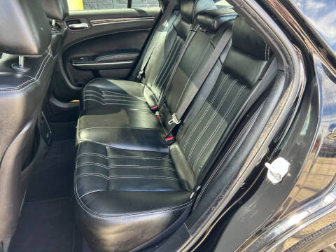 2023 Chrysler 300 S V6