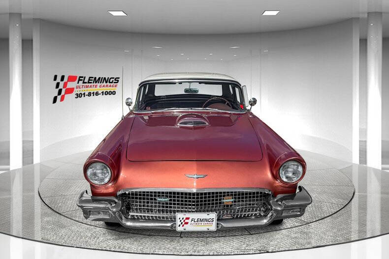 1957 Ford Thunderbird