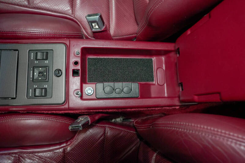 1990 Lincoln Mark VII LSC