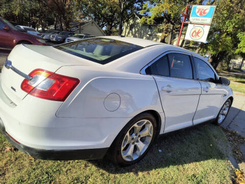 2010 Ford Taurus SEL
