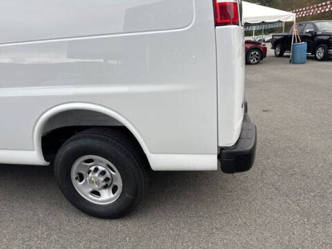 2025 Chevrolet Express 2500