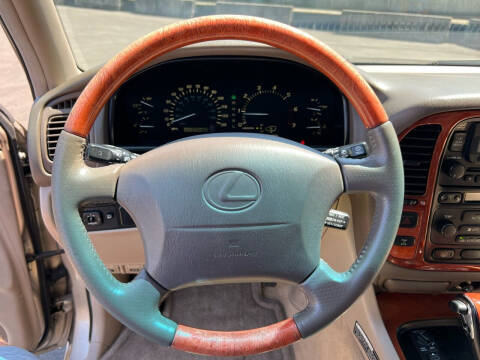 2000 Lexus LX 470
