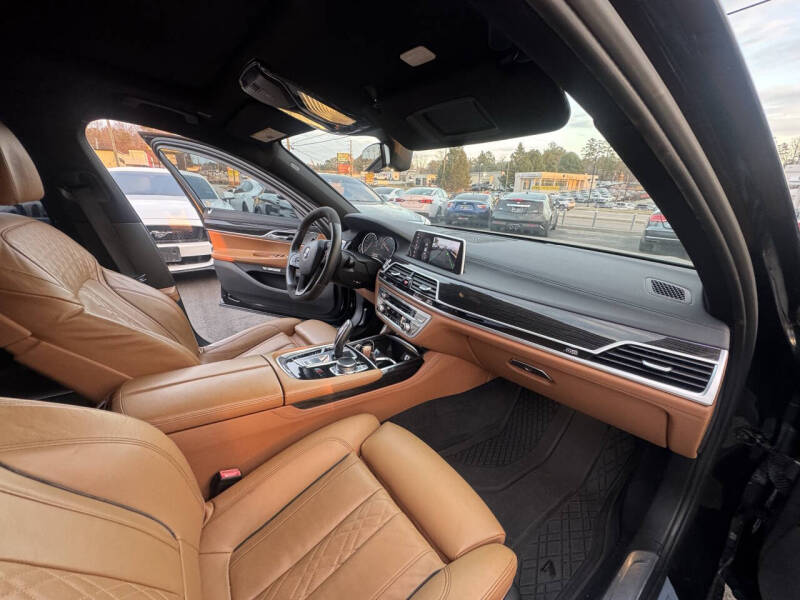 2016 BMW 7 Series 750i