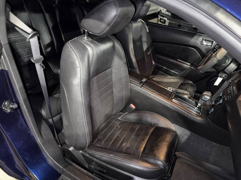 2011 Ford Mustang V6 Premium