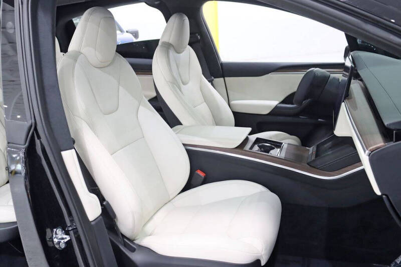 2025 Tesla Model X