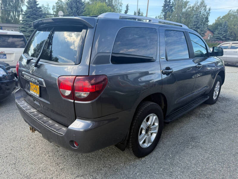 2019 Toyota Sequoia SR5