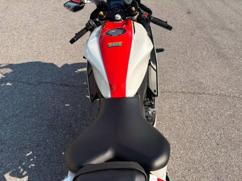 2022 Yamaha YZF-R7 World GP 60Th Anniversa