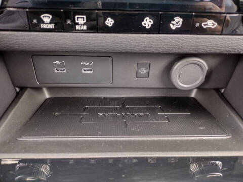 2026 Mitsubishi Outlander LE