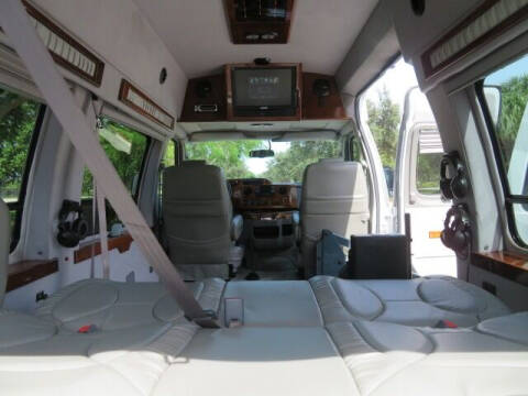 2010 Ford E-Series E-350 SD