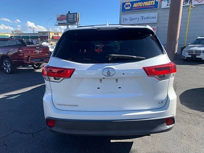 2017 Toyota Highlander