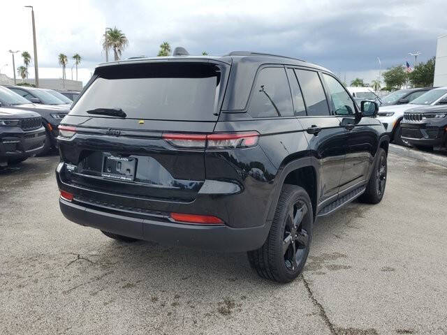 2024 Jeep Grand Cherokee Altitude