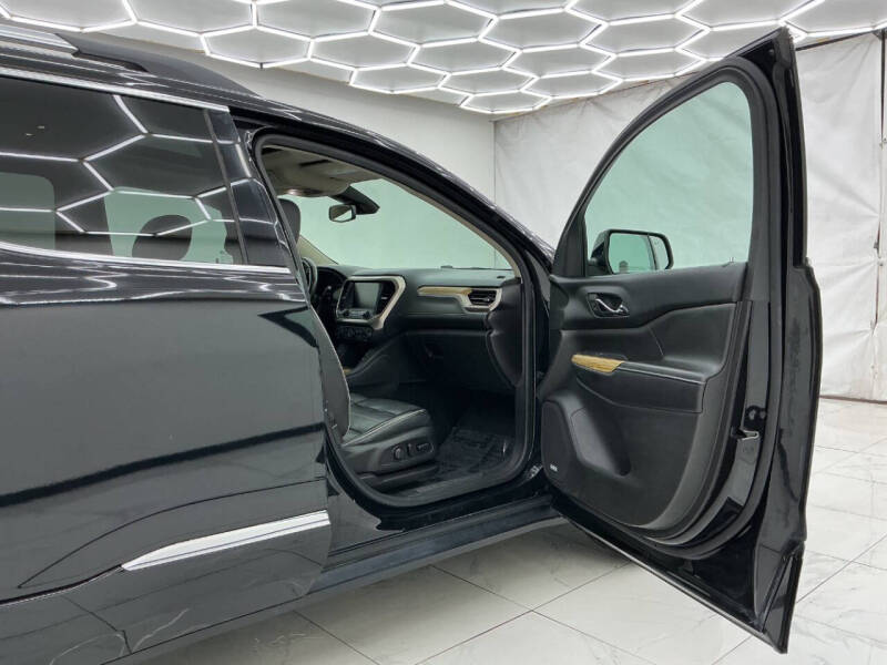 2018 GMC Acadia Denali