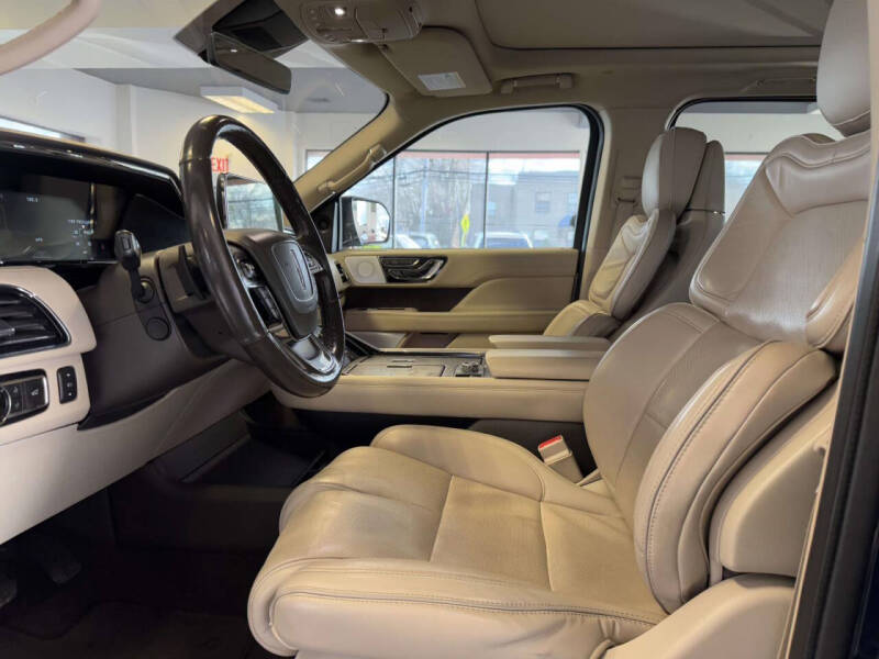 2019 Lincoln Navigator L Reserve