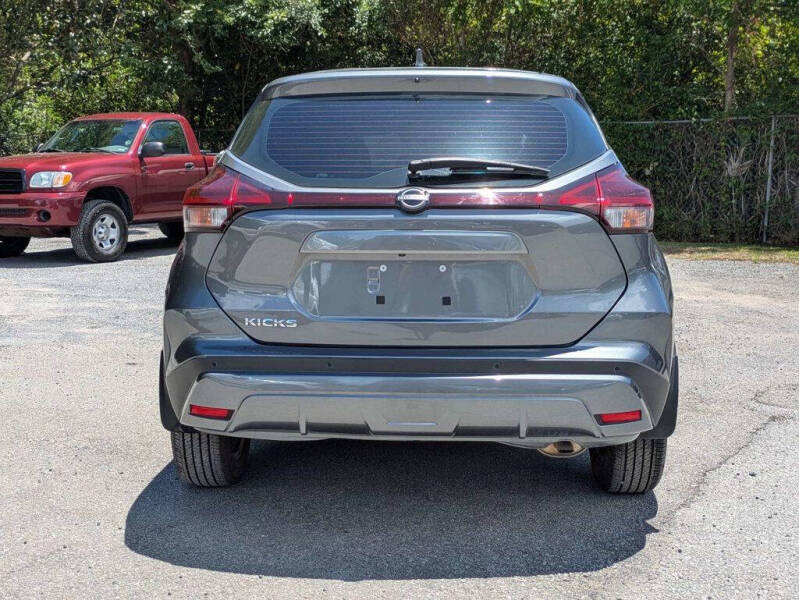 2025 Nissan Kicks Play S