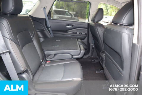 2023 Nissan Pathfinder SL