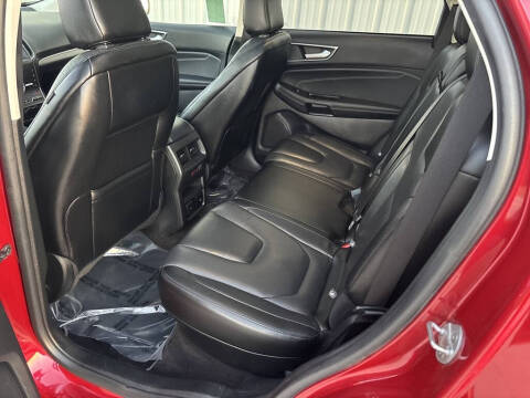 2020 Ford Edge Titanium