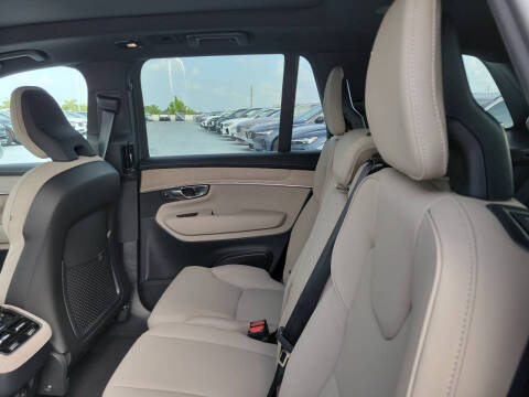 2026 Volvo XC90 B5 Core