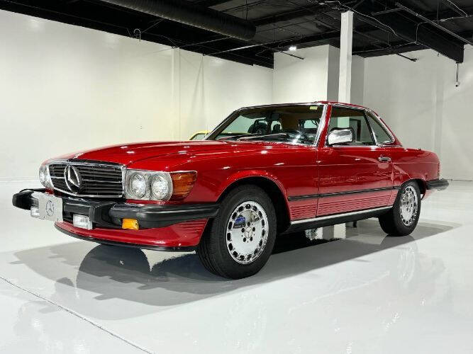 1986 Mercedes-Benz 560-Class for sale at Classic Car Deals in Cadillac MI