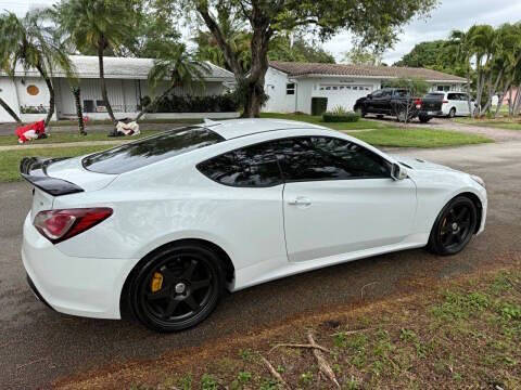 2016 Hyundai Genesis Coupe 3.8
