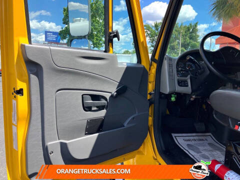 2019 International DuraStar 4300