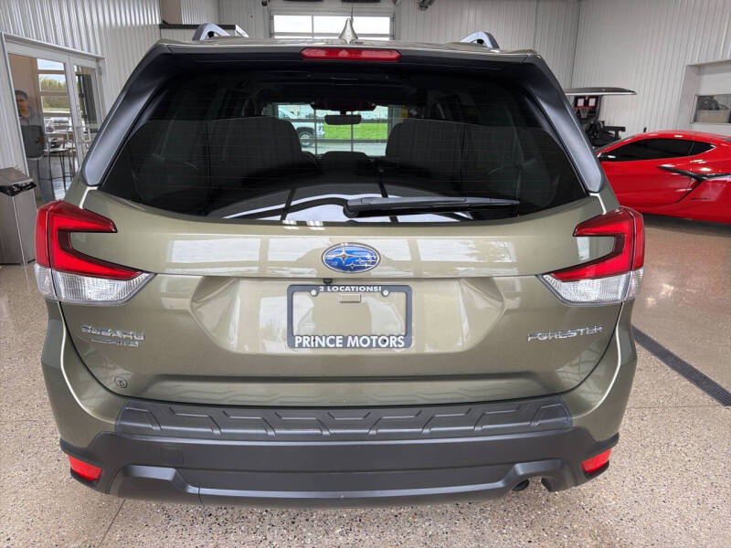 2022 Subaru Forester Premium