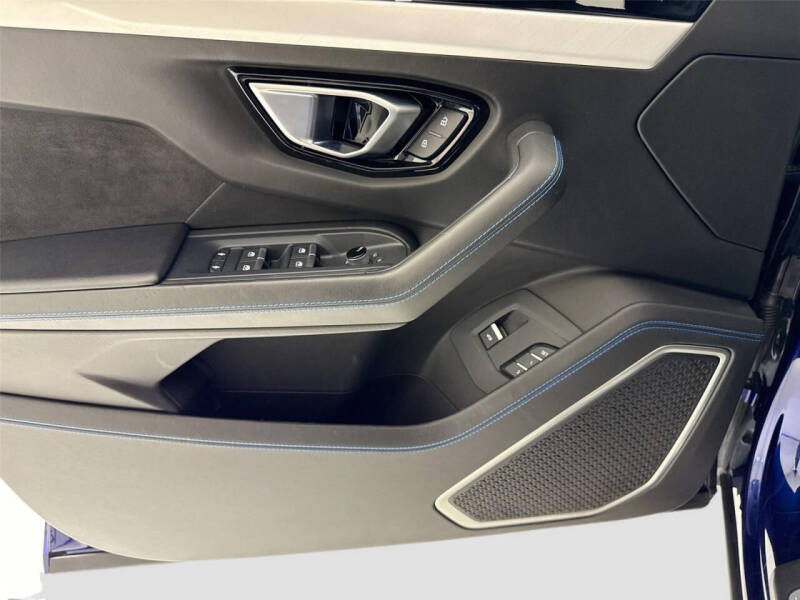 2020 Lamborghini Urus