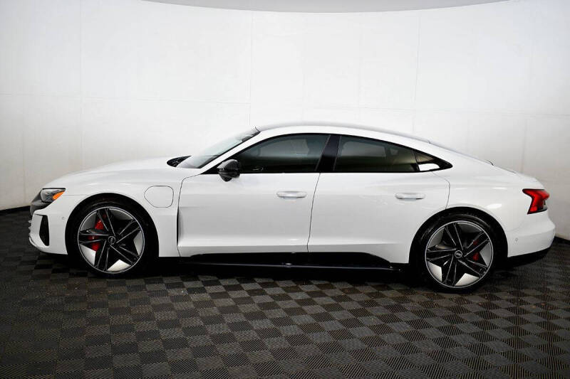 2022 Audi RS e-tron GT quattro