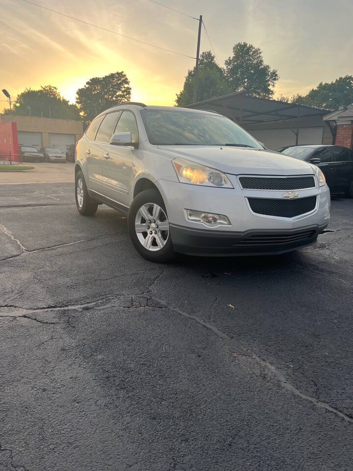 2012 Chevrolet Traverse for sale at Auto Town in Tulsa, OK