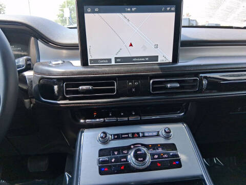 2022 Lincoln Aviator Livery