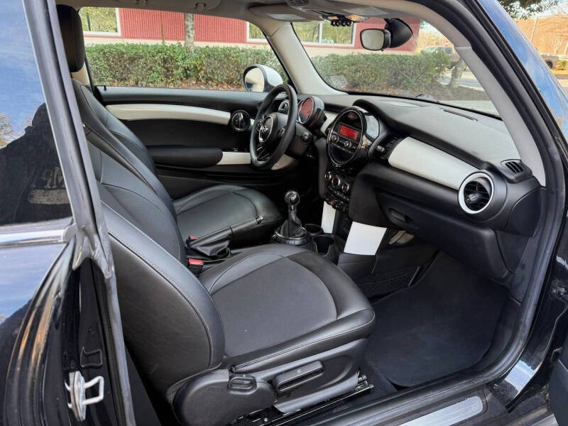 2015 MINI Hardtop 2 Door Cooper