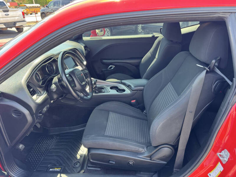 2019 Dodge Challenger SXT