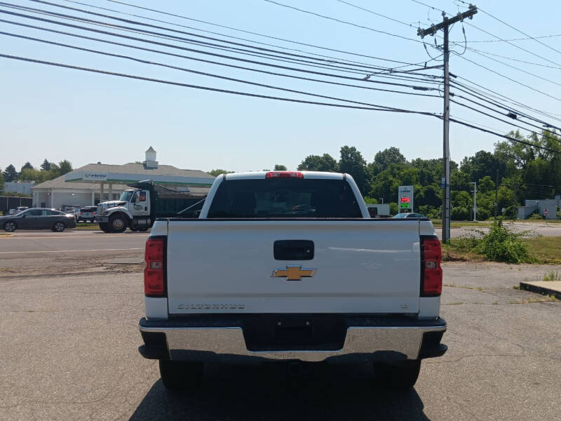 2016 Chevrolet Silverado 1500 LT photo 6