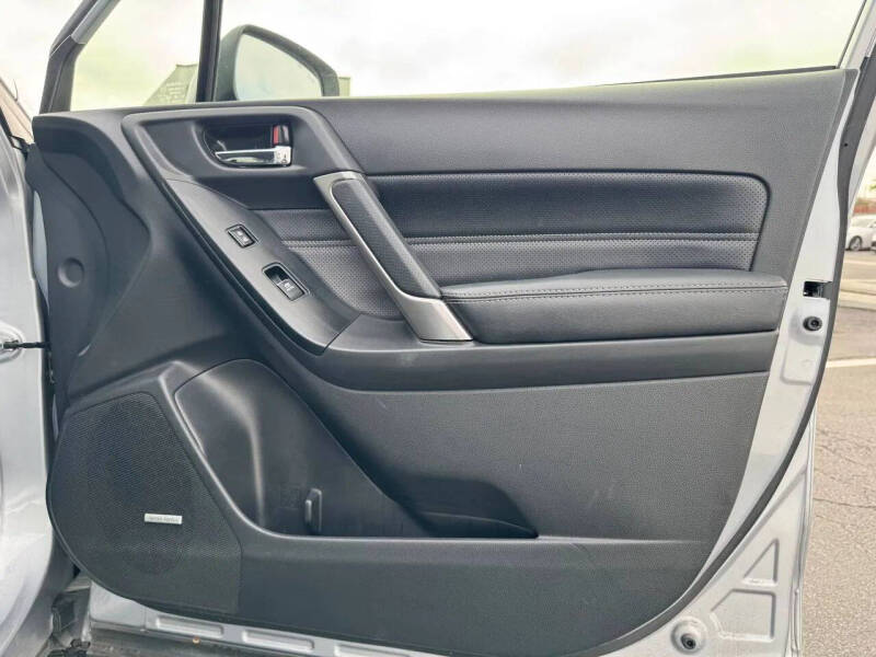 2017 Subaru Forester 2.5i Touring