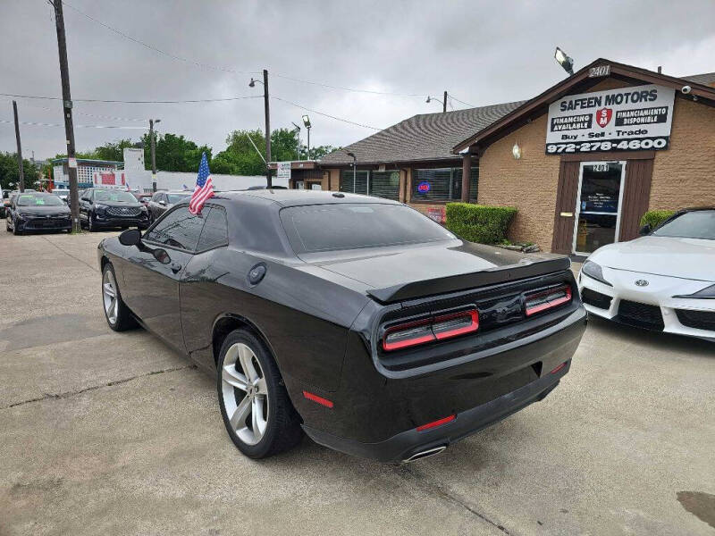 2022 Dodge Challenger SXT
