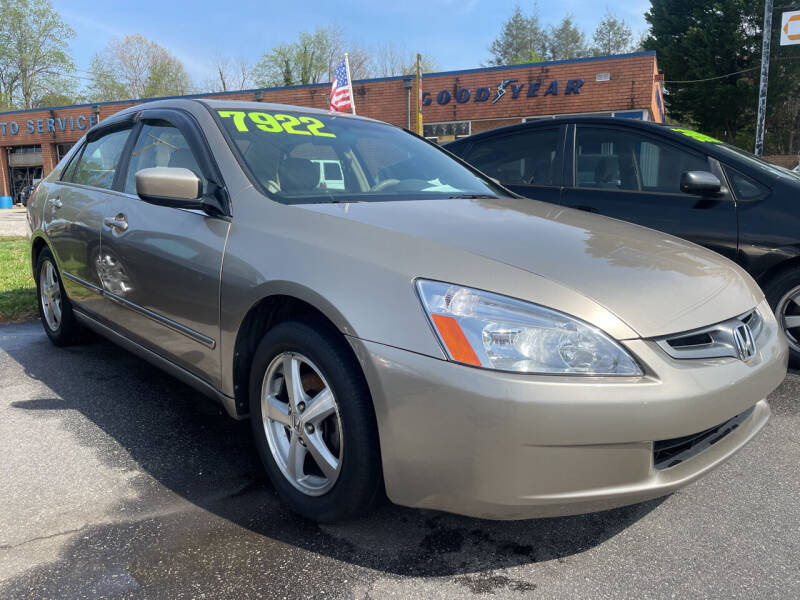 2004 Honda Accord for sale at Wheel'n & Deal'n in Lenoir NC