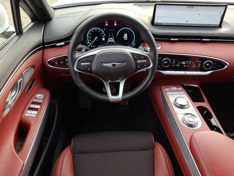 2023 Genesis GV70 2.5T Standard