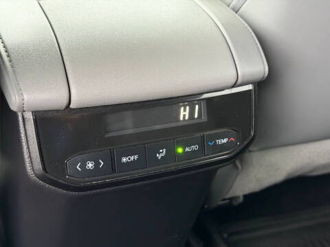 2022 Toyota Highlander Hybrid Limited