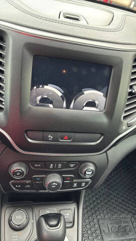 2020 Jeep Cherokee Altitude