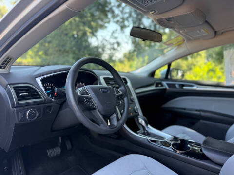 2014 Ford Fusion S
