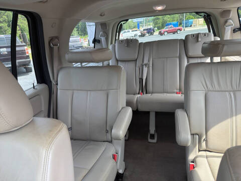 2017 Lincoln Navigator Select