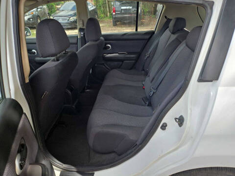 2009 Nissan Versa 1.8 S