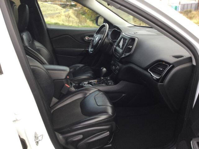 2019 Jeep Cherokee Altitude