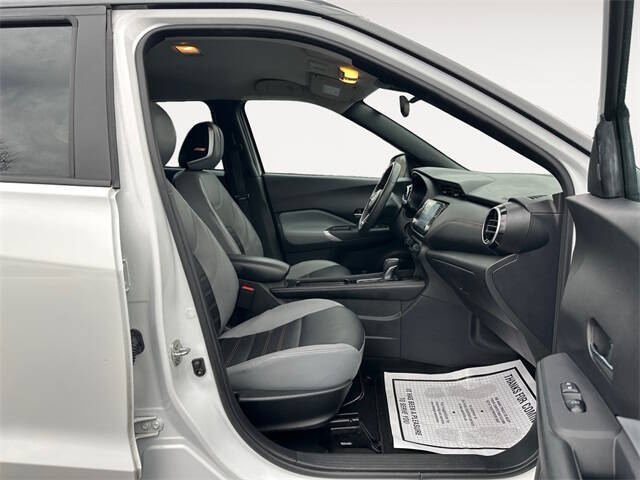 2024 Nissan Kicks SR