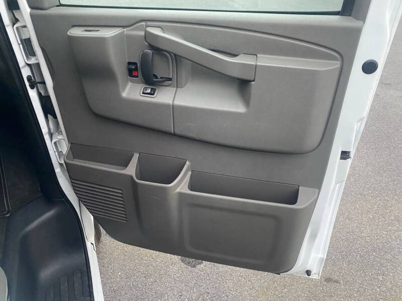 2016 Chevrolet Express LT 3500