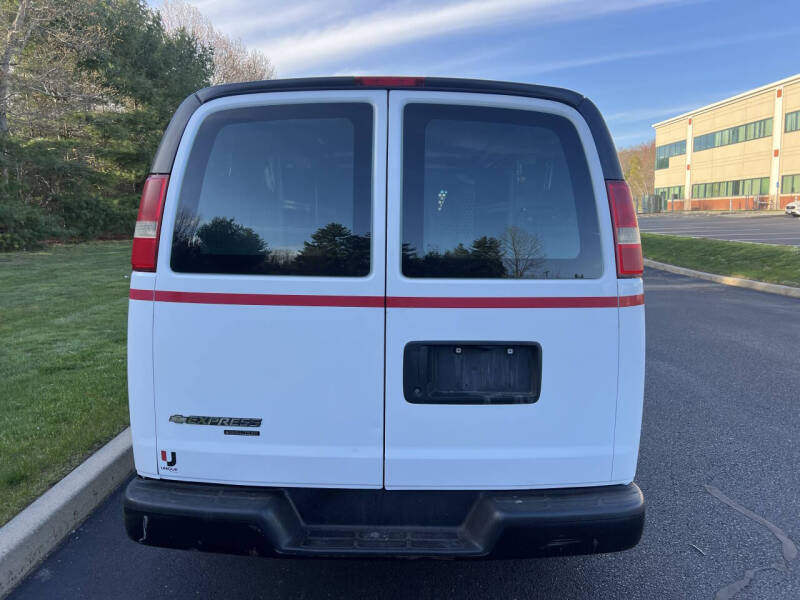 2011 Chevrolet Express 1500