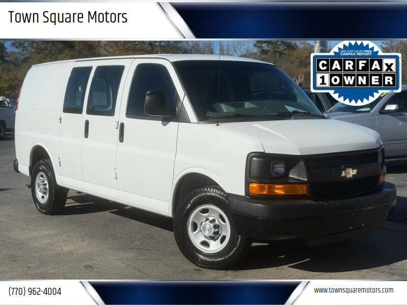2016 Chevrolet Express Cargo Work Van's photo