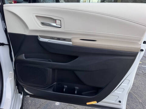 2024 Toyota Sienna Limited 7-Passenger