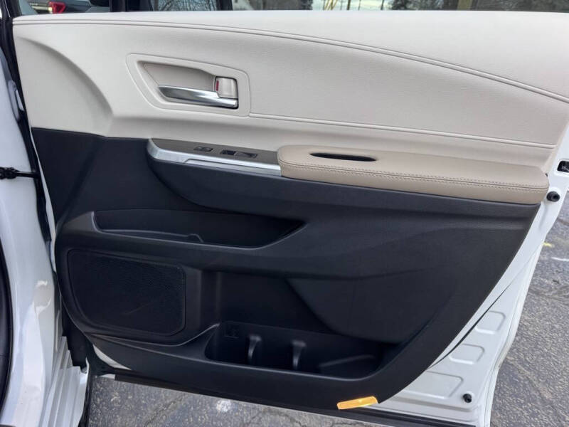 2024 Toyota Sienna Limited 7-Passenger